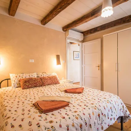 Dolores, A Magnificent Villa, Ideal For Families And Groups Holiday home Heki