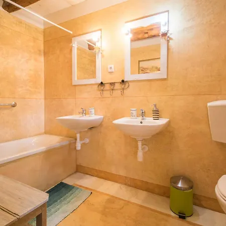 Dolores, A Magnificent Villa, Ideal For Families And Groups * Heki