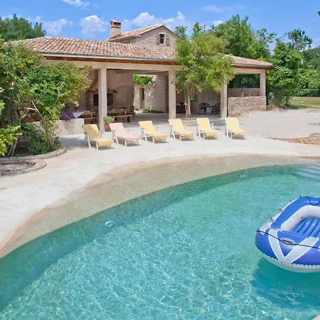 Dolores, A Magnificent Villa, Ideal For Families And Groups * Heki