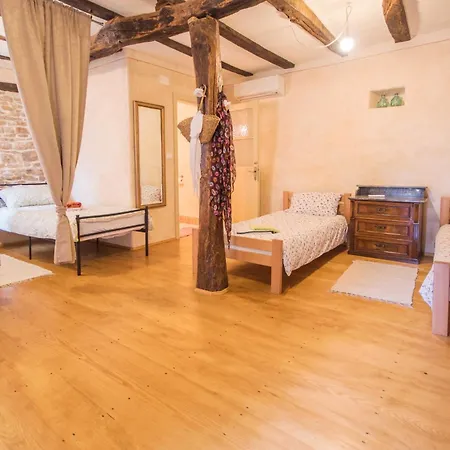 Dolores, A Magnificent Villa, Ideal For Families And Groups 度假居 Heki